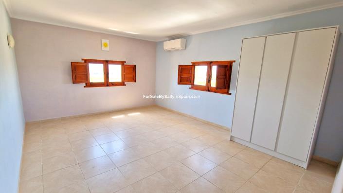 Image No.27-Villa de 7 chambres à vendre à Benigánim
