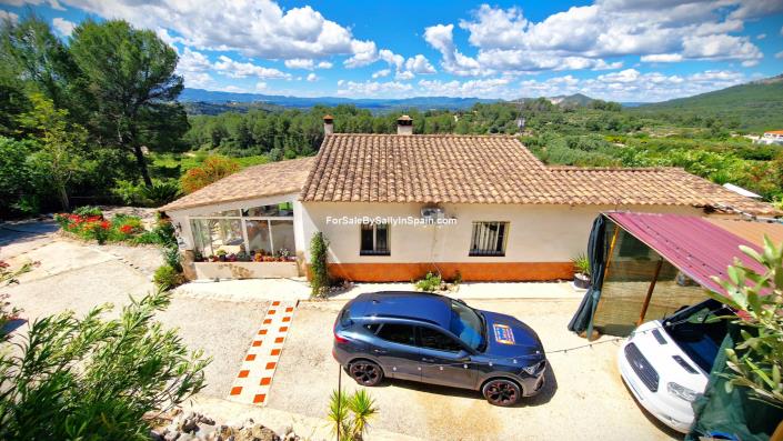 Image No.18-3 Bed Villa for sale