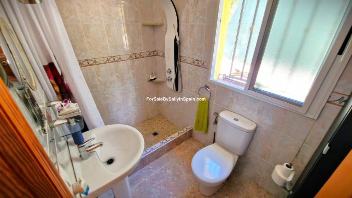 Image No.40-3 Bed Villa for sale