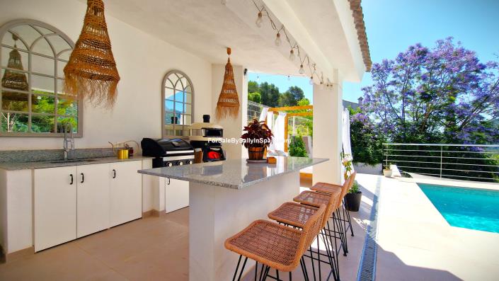 Image No.8-4 Bed Villa for sale
