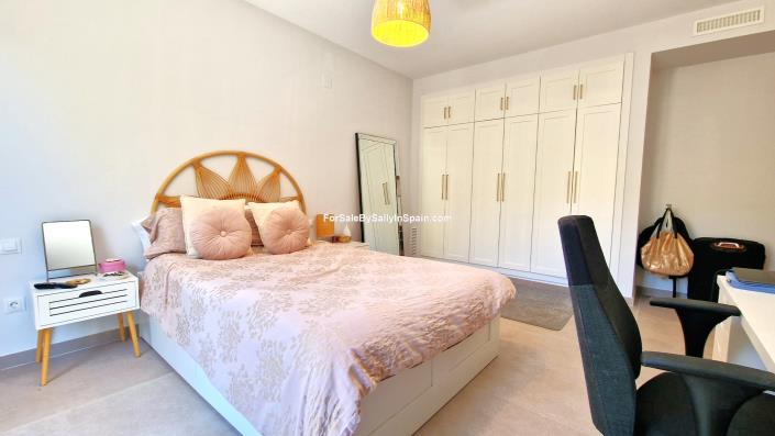 Image No.34-4 Bed Villa for sale