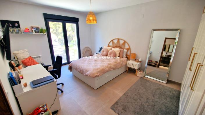 Image No.33-4 Bed Villa for sale