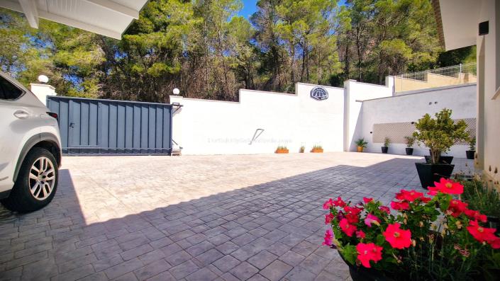 Image No.52-4 Bed Villa for sale