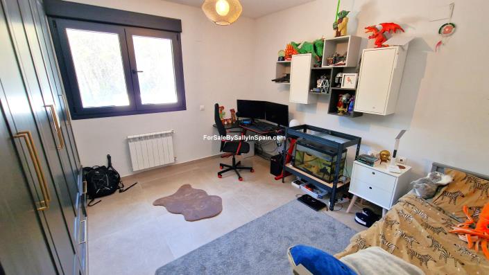 Image No.37-4 Bed Villa for sale