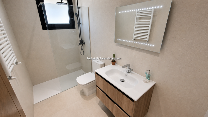 Image No.38-4 Bed Villa for sale