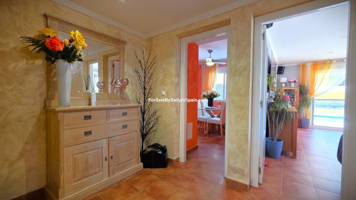 Image No.39-4 Bed Villa for sale