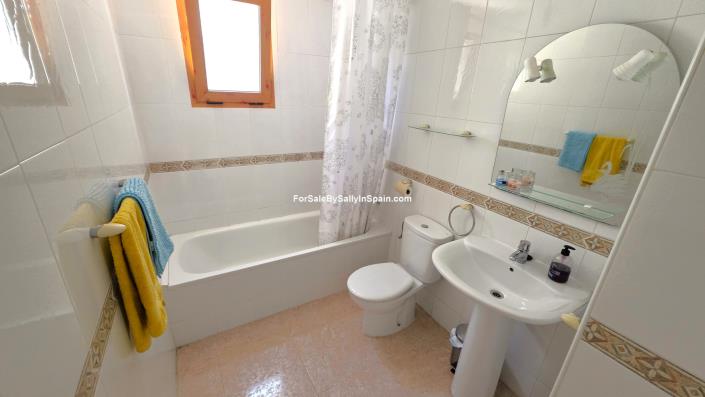 Image No.24-2 Bed Villa for sale