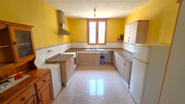 Image No.15-2 Bed Villa for sale