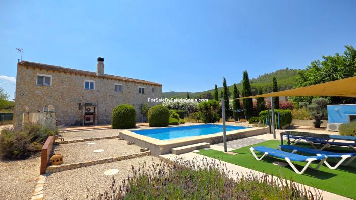 Image No.11-6 Bed Villa for sale