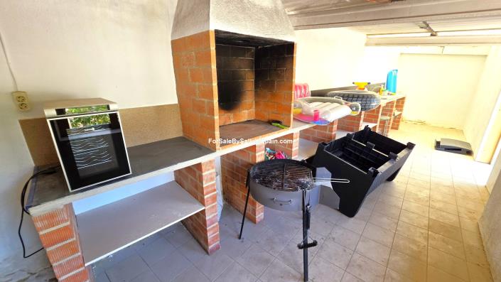 Image No.47-6 Bed Villa for sale