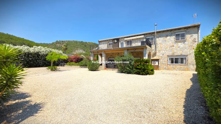 Image No.15-6 Bed Villa for sale