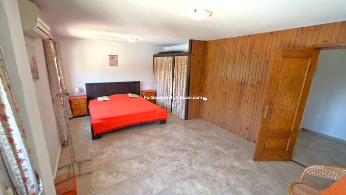Image No.33-6 Bed Villa for sale