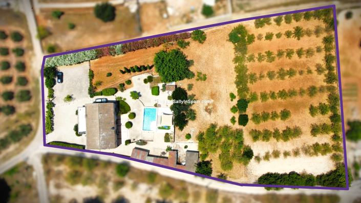 Image No.8-6 Bed Villa for sale
