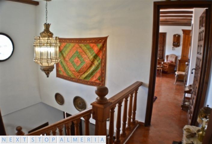 Image No.10-3 Bed Property for sale