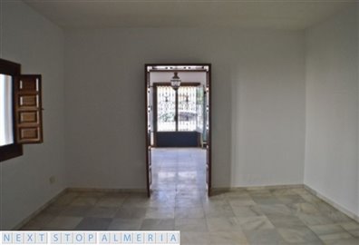 Retail unit; third room