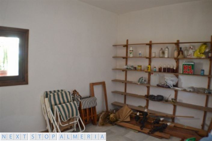 Image No.42-3 Bed Property for sale