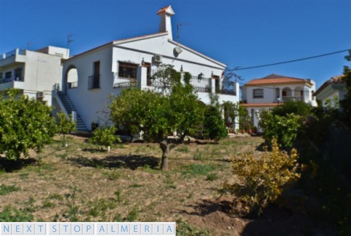 Image No.46-3 Bed Property for sale