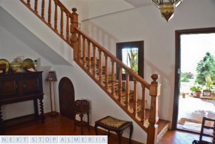 Image No.6-3 Bed Property for sale