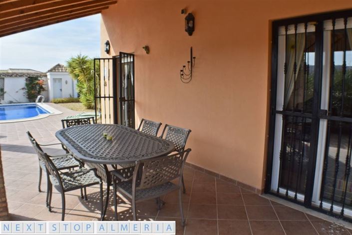 Image No.10-3 Bed Property for sale