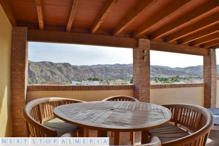 Image No.22-3 Bed Property for sale