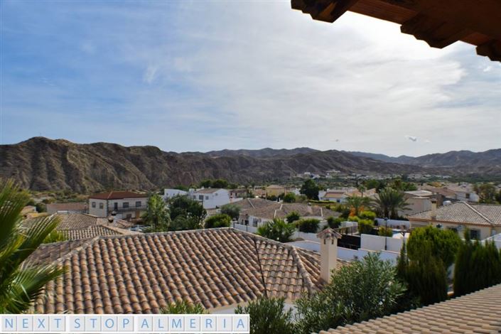 Image No.23-3 Bed Property for sale