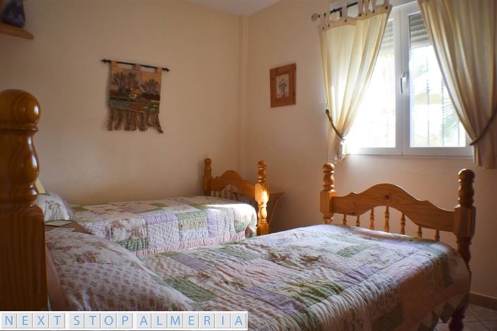 Image No.39-3 Bed Property for sale