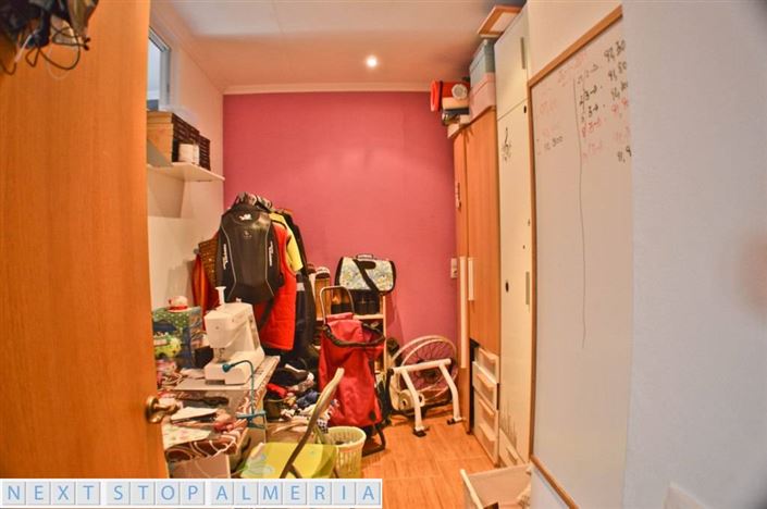 Image No.20-2 Bed Bungalow for sale