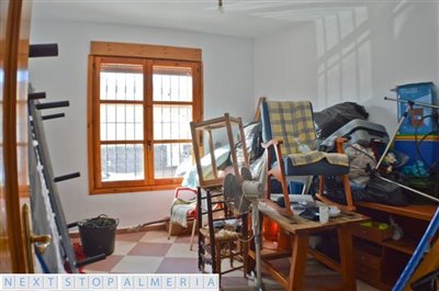Ground floor bedroom/office/dining room
