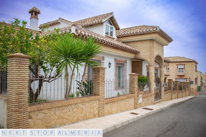 Image No.1-Propriété de 4 chambres à vendre à Los Gallardos