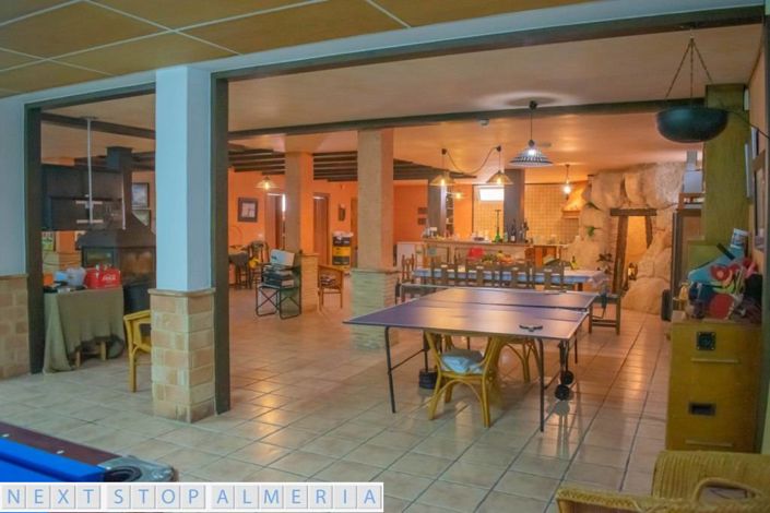 Image No.105-4 Bed Property for sale