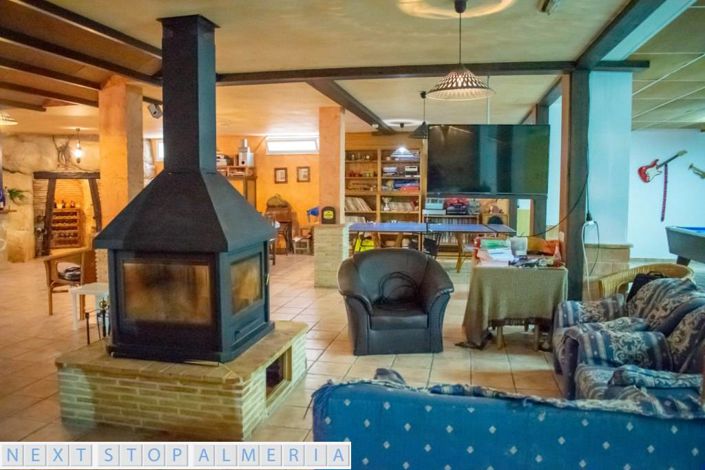 Image No.111-4 Bed Property for sale