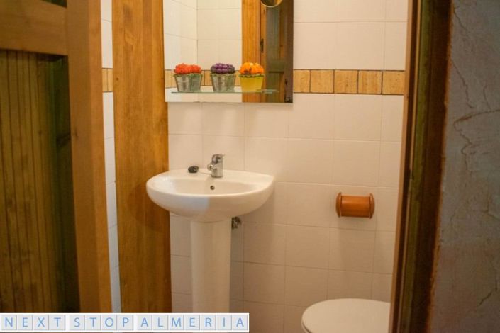 Image No.112-4 Bed Property for sale