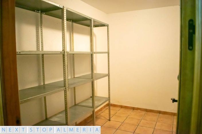 Image No.113-4 Bed Property for sale