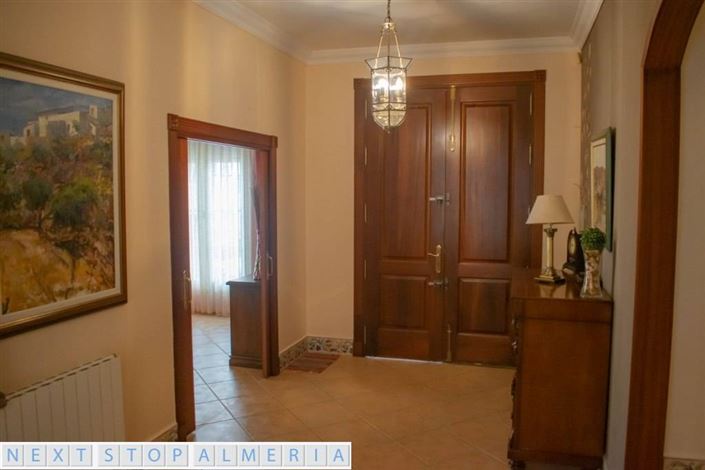 Image No.15-4 Bed Property for sale