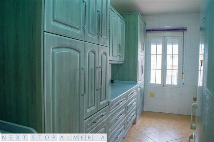 Image No.30-4 Bed Property for sale