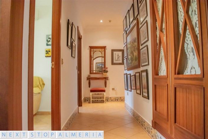 Image No.35-4 Bed Property for sale