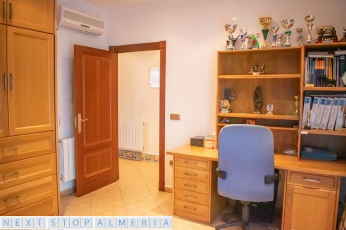 Image No.62-4 Bed Property for sale