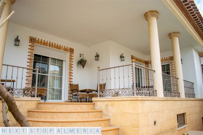 Image No.7-4 Bed Property for sale