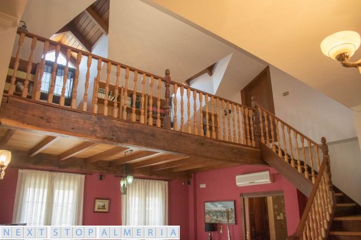 Image No.72-4 Bed Property for sale