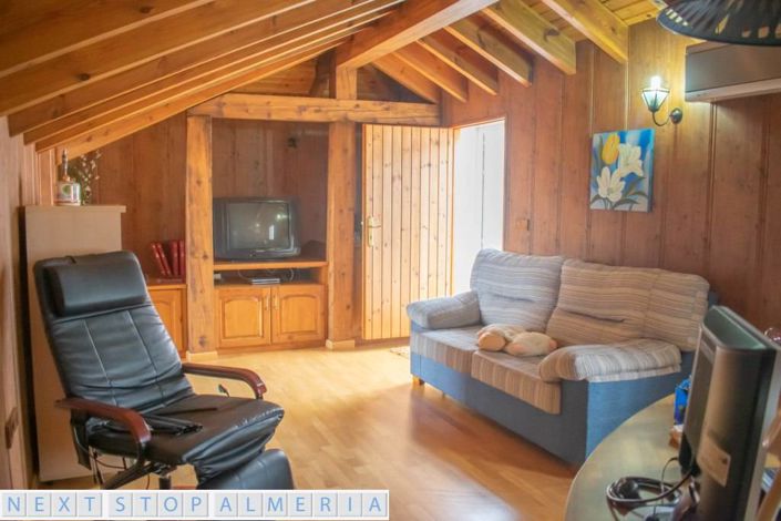 Image No.79-4 Bed Property for sale