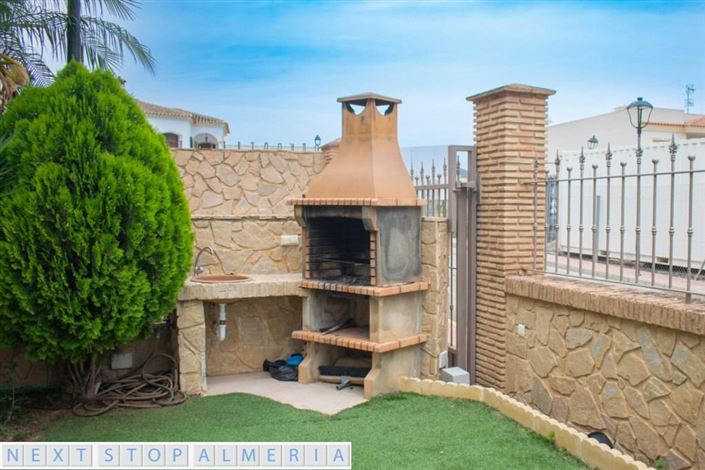 Image No.9-4 Bed Property for sale