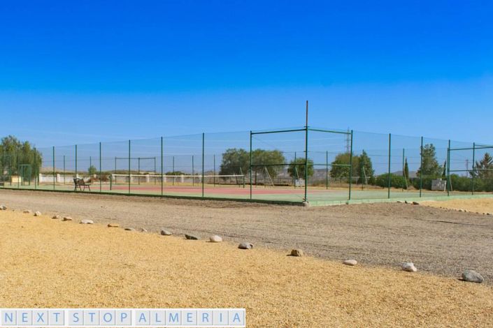 Image No.101-7 Bed Property for sale