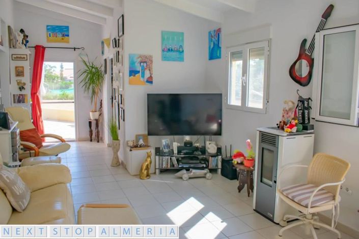 Image No.108-7 Bed Property for sale