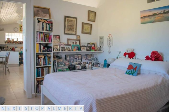 Image No.116-7 Bed Property for sale