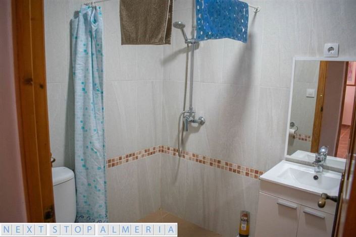 Image No.21-7 Bed Property for sale