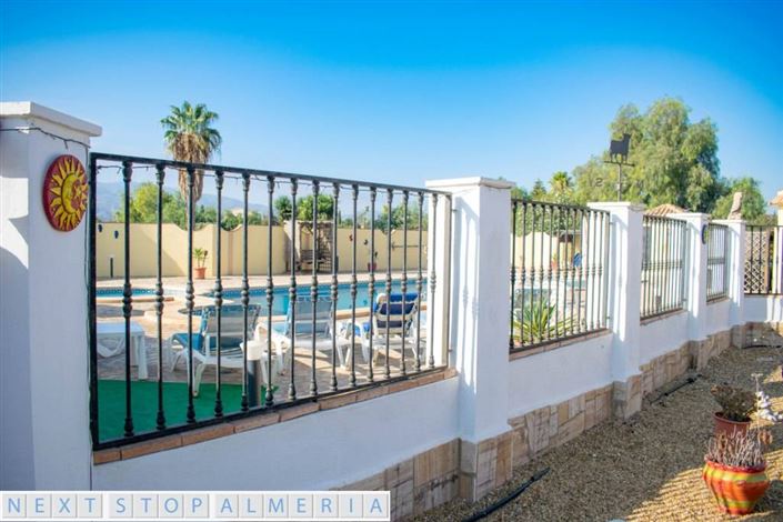 Image No.38-7 Bed Property for sale