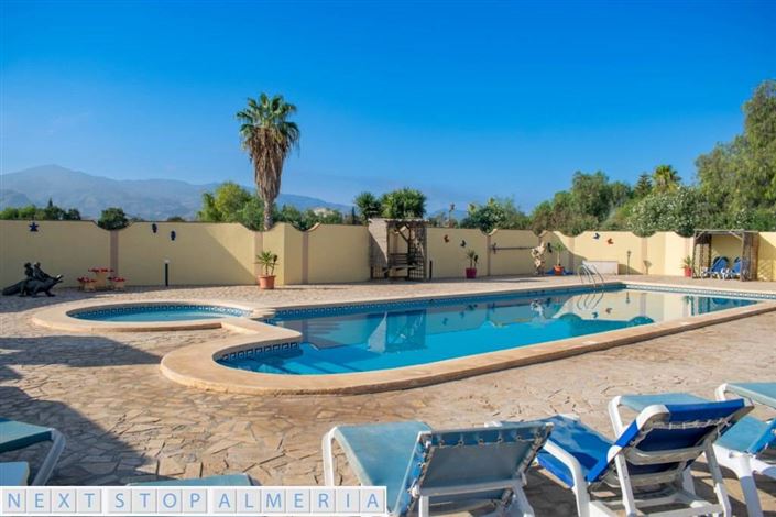 Image No.45-7 Bed Property for sale