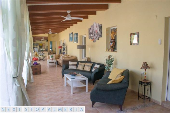 Image No.54-7 Bed Property for sale