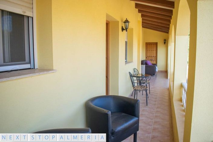 Image No.70-7 Bed Property for sale