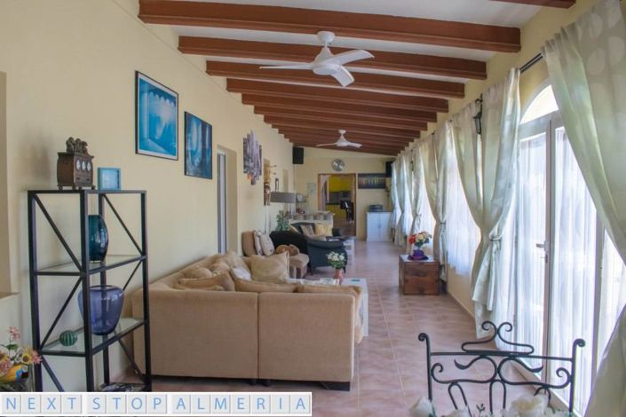 Image No.75-7 Bed Property for sale